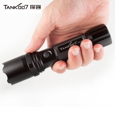 tank007新款UC19超遠(yuǎn)射大功率遠(yuǎn)程戶外狩獵執(zhí)勤，執(zhí)法，巡邏直充手電筒